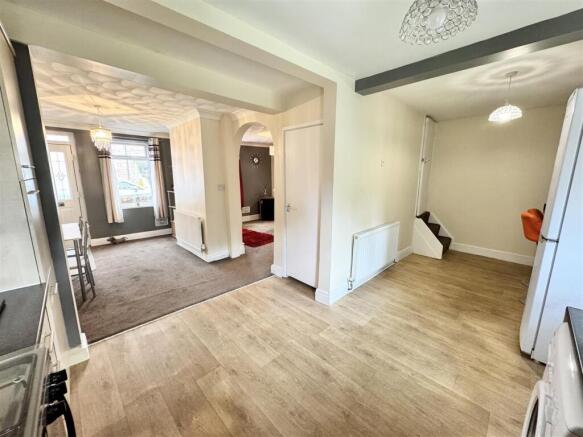 3 bed Terraced for sale Image 9
