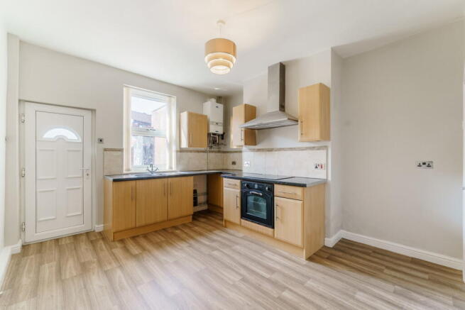4 bed Terraced for sale Image 5
