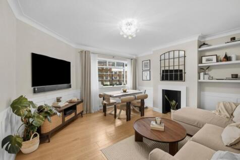 St. Leonards Court,
St. Leonards Road, SW14