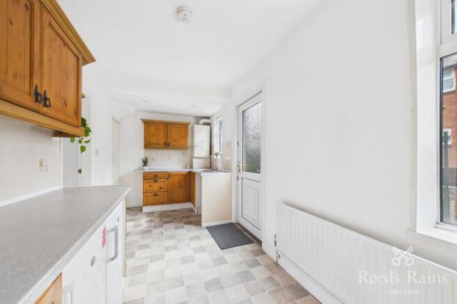 3 bed Terraced for sale Image 4