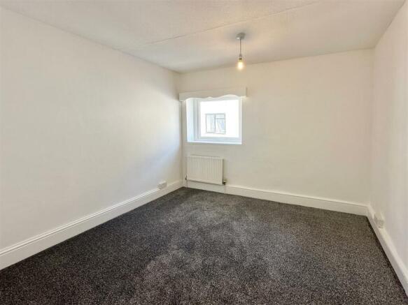 Bedroom 2.JPG