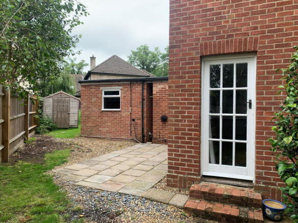 Photo 11
