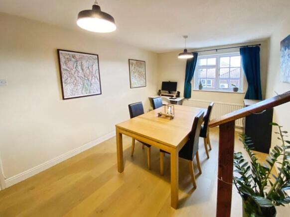 3 bed Apartment for sale Image 10
