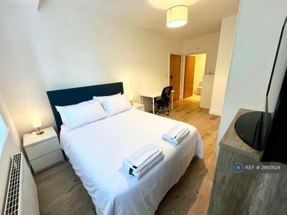 Master Bedroom En-Suite