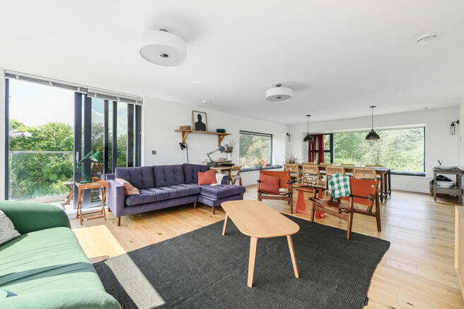 Whispering reeds ...