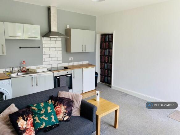 Kitchen/Lounge