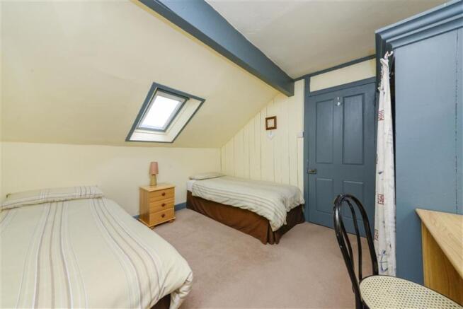 BEDROOM FIVE