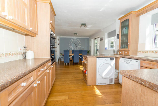 Kitchen/Dining Ro...