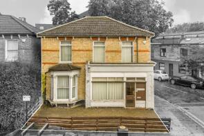 18, Melbourne Grove, London SE22 8RA