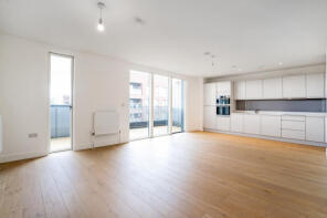 Flat 1, Oak Apartments, Grove Park, London NW9 0FN