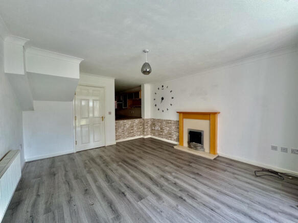 3 bed Town House to rent Image 4
