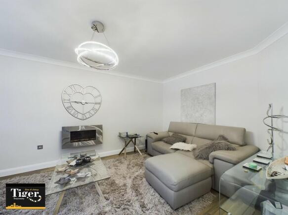 CAM02176G0-PR0341...