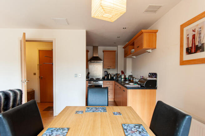 1 bed Apartment to rent Image 10
