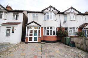 38, Lynwood Drive, Worcester Park KT4 7AB