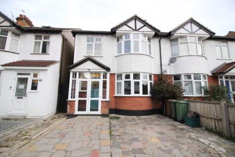 Lynwood Drive, Worcester Park, KT4