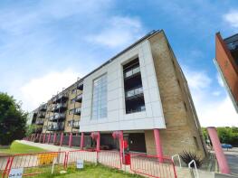 17, Jones Point House, Ferry Court, Grangetown, Cardiff CF11 0JF