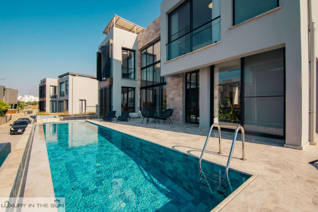 4 Bedroom LUXURY CUSTOM villa, private swimming pool Image 9999 1