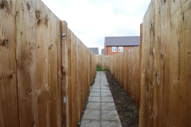 2 bed House for sale Image 11