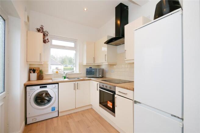 3 bed Semi-Detached for sale Image 9
