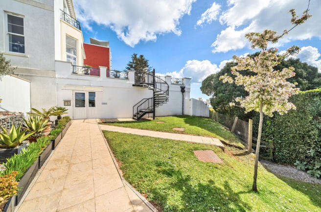 1440473-1-69dd2f0...