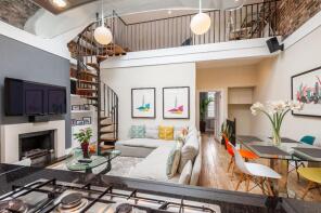 33, Venn Street, London SW4 0AZ