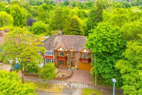 Heywood Old Road, Middleton M24