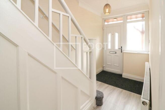 3 bed House to rent Image 4