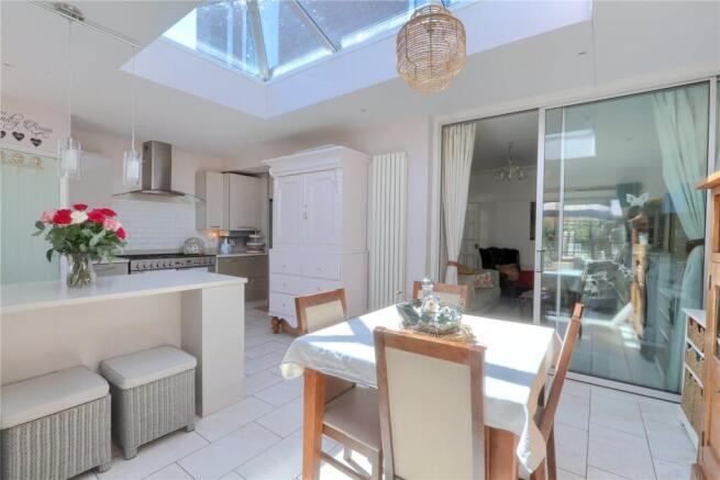 3 bed Semi-Detached for sale Image 10