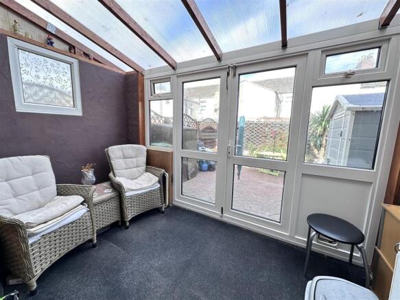 3 bed Terraced for sale Image 5