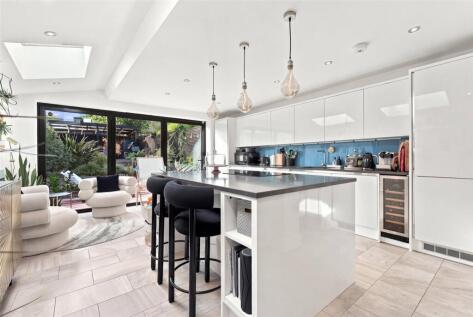 Fairfax Road, London, N8