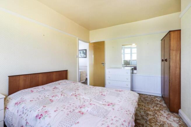 3 bed Semi-Detached for sale Image 11