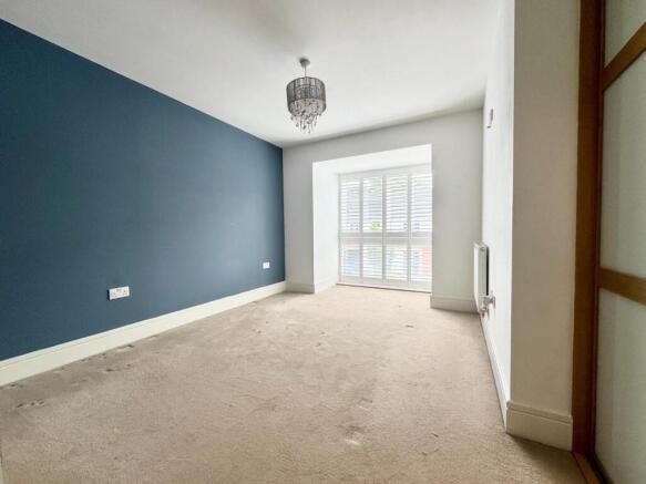4 bed Detached for sale Image 6