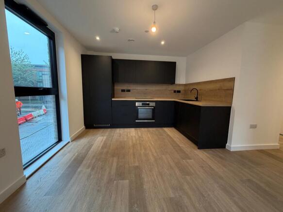003 Kitchen