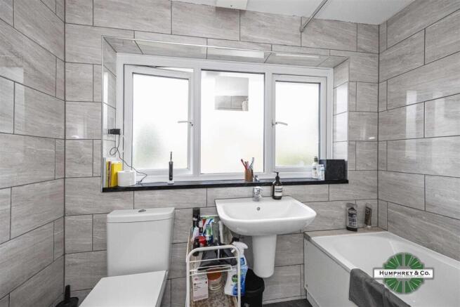 132 Lower Clapton Road -013.jpg