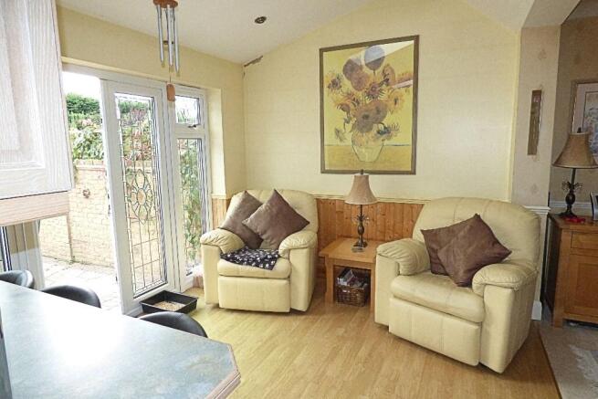kit/family room