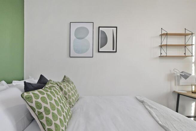 5 bed Apartment to rent Image 6