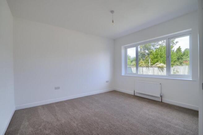 3 bed Bungalow for sale Image 9