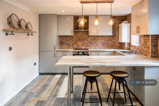 Extensive Integrated Seating