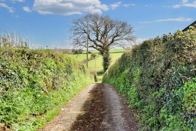 Lane to property