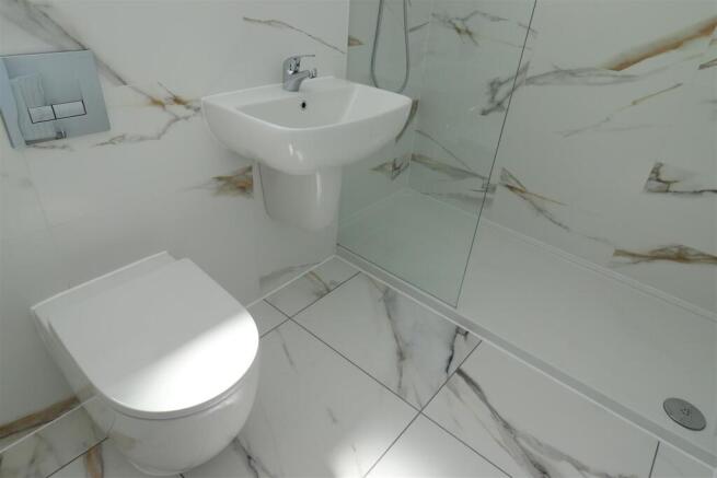3 bed Semi-Detached to rent Image 10