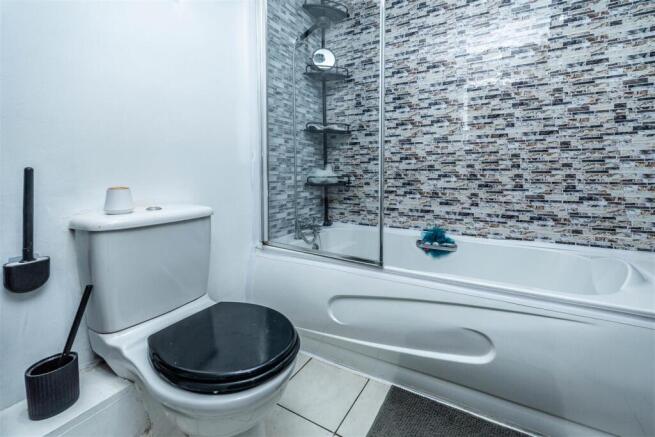 1 bed Apartment for sale Image 11