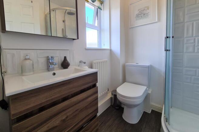 En-suite Bathroom