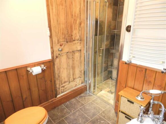 HOUSE BATHROOM