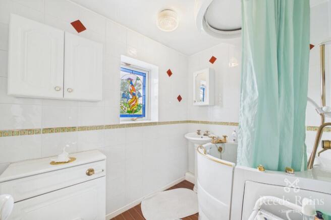 3 bed Semi-Detached for sale Image 9