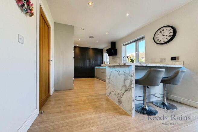 Breakfast Bar