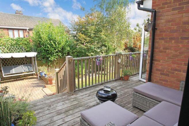 Rear Decking/G...