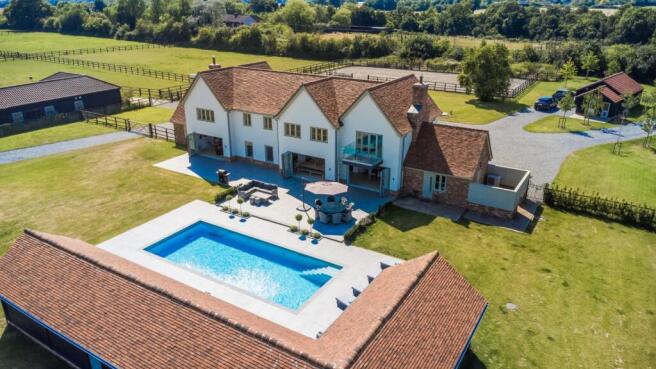 House With Pool