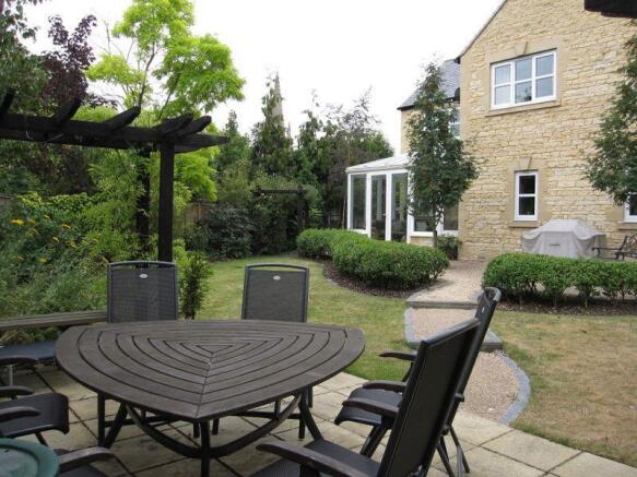 Garden 2.1.jpg