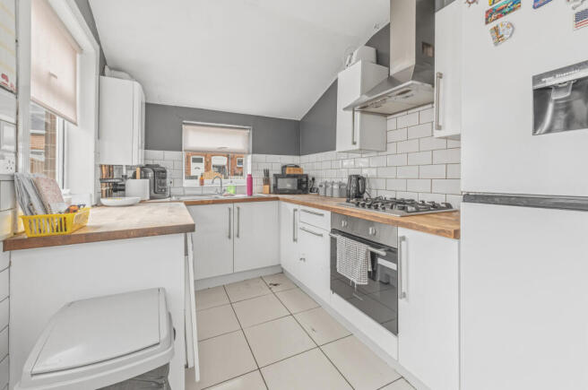 3 bed Terraced for sale Image 5