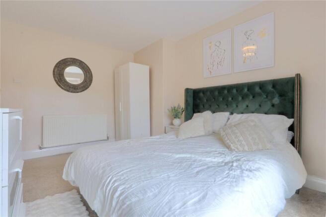 3 bed Semi-Detached for sale Image 12